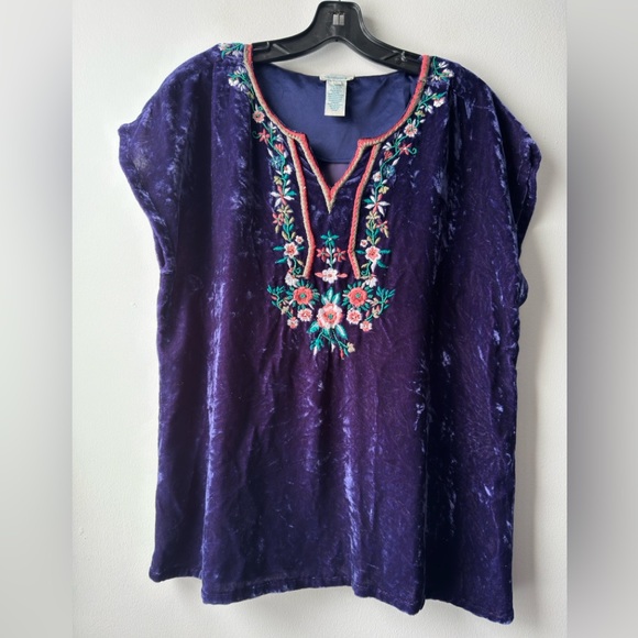 Sundance Tops - Sundance Purple Velvet Tunic with Floral Embroidery